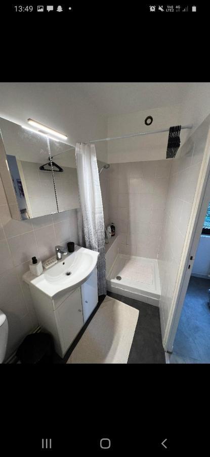 T2 Proche Gare Avec Wifi 1Er Etage Chartres Exterior foto